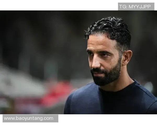 哪个足球明星至今单身还未找到女朋友的缘分呢