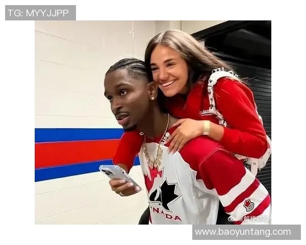 足球明星女友海娜的个人背景与成就全解析