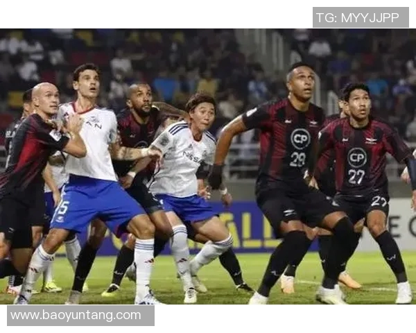 激烈对决日本队迎战巴拉圭队足球赛精彩瞬间回顾与分析